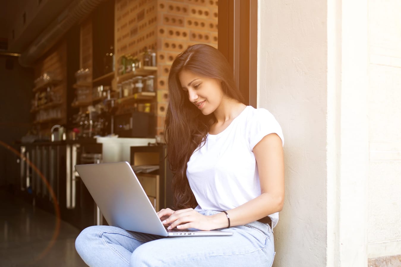 Un sito internet cucito su misura per la tua azienda di Brindisi, Resolvis | Marketing | Comunicazione | Matera | Business | Produzione Web | Produzione siti internet | Startup | Innovazione | Ricerca | E-commerce